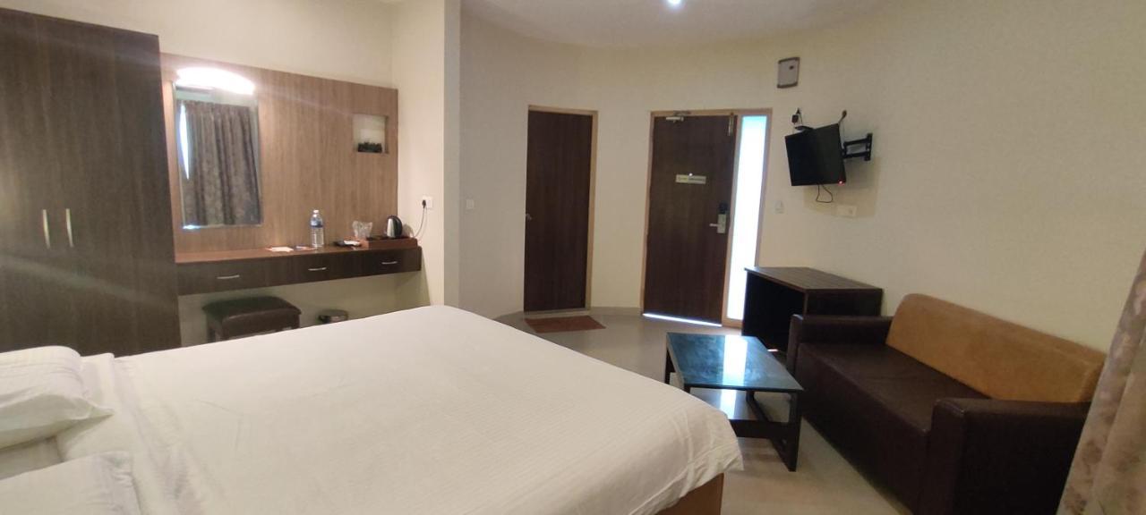 Lamel Cove Beach Resort Pondicherry Eksteriør bilde