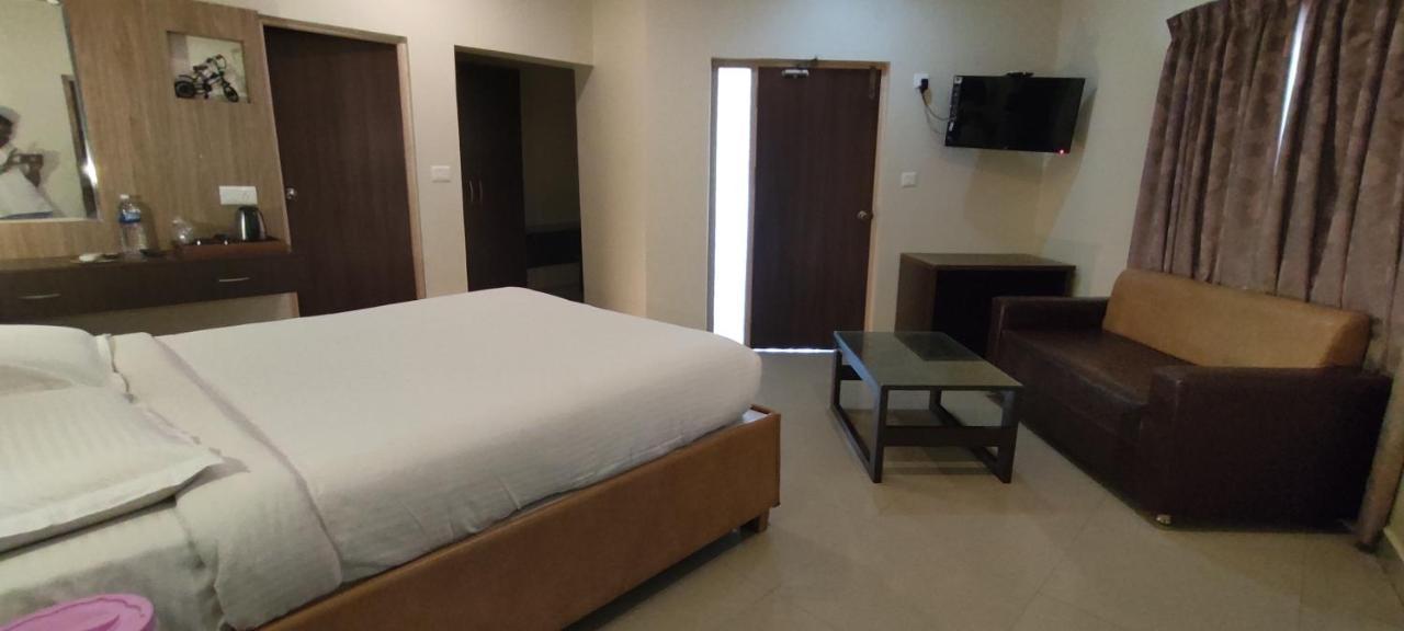 Lamel Cove Beach Resort Pondicherry Eksteriør bilde