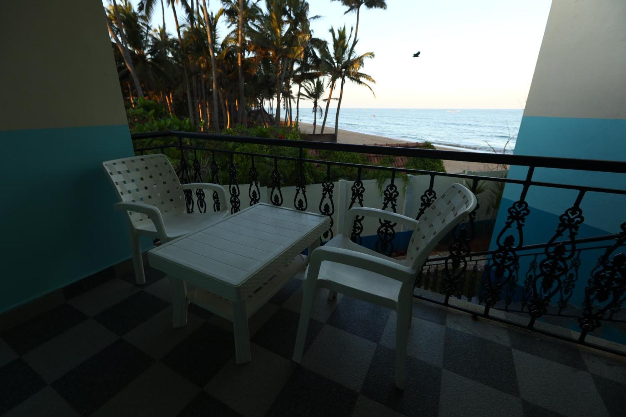 Lamel Cove Beach Resort Pondicherry Eksteriør bilde