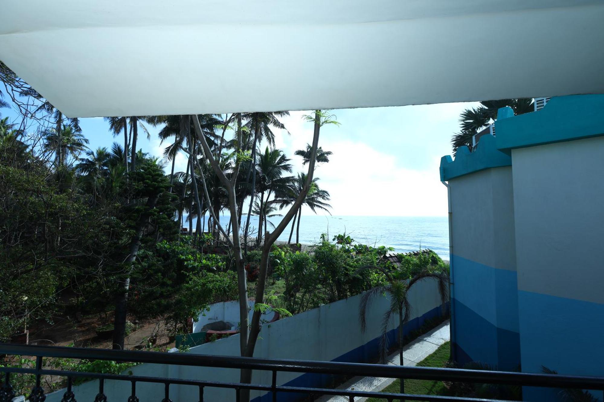 Lamel Cove Beach Resort Pondicherry Eksteriør bilde